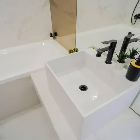 Politehnica Park Residence: Modern Comfort * Bukarest