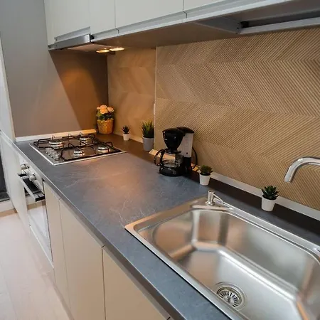 Politehnica Park Residence: Modern Comfort Apartmán *
